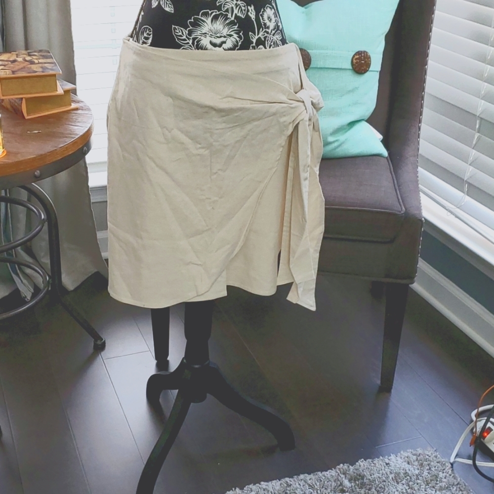 Cream Mini Skirt